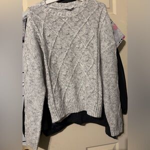 Time and Tru Light Gray Knit Sweater